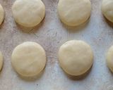 Foto del paso 3 de la receta: Galletitas de limón con glasé de naranja🧉