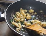A picture of step 3 of Spicy red chilli powder sabudana khichadi.