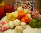 【北海道白醬燉】【北海道白醬湯】輕鬆作紅白燉肉湯的食譜步驟1照片