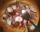 Foto del paso 3 de la receta: Hamburguesa doble en pan Bimbo con cebolla frita