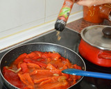 Foto del paso 4 de la receta: Ensalada de pimientos asados con ventresca de atún