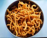 A picture of step 4 of Chakri/Chakli 😋.