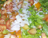 A picture of step 2 of Cryspy salad.