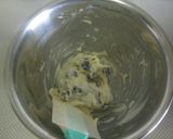 A picture of step 1 of Raisin Cream Cheese Chocolate Squares.