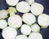 A picture of step 3 of Eggplants in Nanban Style Stir-fry.