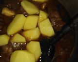 A picture of step 3 of Keri wala Aloo gosht.