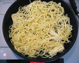 A picture of step 1 of Ika Yakisoba (Panfried Noodles with Squid).