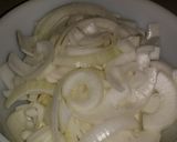 A picture of step 2 of Onion Powder.