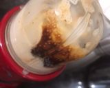A picture of step 2 of Coffee smoothie.
