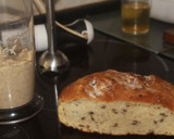 Foto del paso 3 de la receta: Pan con ajonesa especiada, queso y embutido