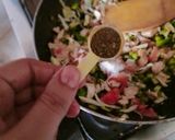 A picture of step 3 of Crispy samosay.