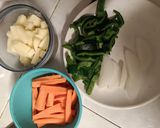 Foto del paso 2 de la receta: Milanesa con verduras