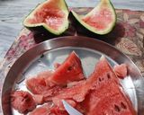 તરબૂચ આઇસ્ક્રીમ (Watermelon Icecream Recipe In Gujarati) રેસીપી સ્ટેપ1ફોટો