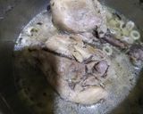 Foto del paso 3 de la receta: Consomé de pollo sencillo