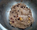 Foto langkah ke 4 dari resep Choco Cranberry Walnut Baguette.