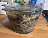 Une image de l'étape 16 de Timbale de pennes aux saucisses blanches,champignons,stilton et gorgonzola.