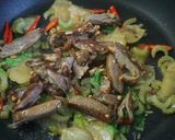 รูปขั้นตอนการทำที่ 4 ของ เป็ดพะโล้ผัดเกี้ยมฉ่าย