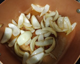 Foto del paso 2 de la receta: Solomillo encebollado