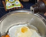 Foto langkah ke 2 dari resep Bolu Kukus Merah Putih.