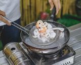 รูปขั้นตอนการทำที่ 9 ของ ยํามาม่า แซ่บสะใจ อร่อยง่ายๆ ได้ประโยชน์