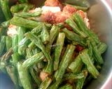 A picture of step 1 of Phulakobi beans tarkari.