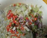 Foto langkah ke 3 dari resep Dadar Teri Nasi.