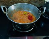 A picture of step 3 of Paneer Lababdar.