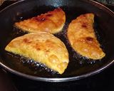 Foto del paso 5 de la receta: Empanadas de queso y tocineta (panceta, beicon)