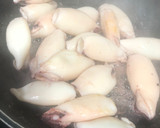 Foto del paso 1 de la receta: Calamares encebollados
