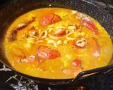 Foto del paso 17 de la receta Paella de bogavante en fuego de leña