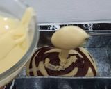 A picture of step 7 of Marble Cake.
