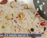A picture of step 5 of Arabic fried rice 🌾.