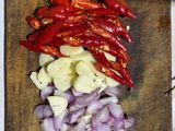 Tumis ikan asin peda