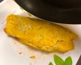 A picture of step 7 of Japanese Egg Wrapped Tomato Chicken Rice (Omu Rice).
