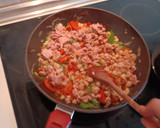 Foto del paso 3 de la receta: Relleno para tacos o fajitas: pimiento, soja texturizada y atún