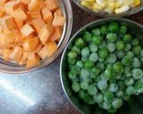 A picture of step 1 of Quinoa vegetable pulao.