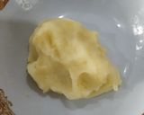 Foto langkah ke 2 dari resep Donat kentang tanpa ngulenin lama2.