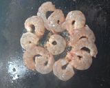 Foto langkah ke 1 dari resep Shrimp lemon mayo.
