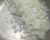 Foto del paso 1 de la receta: Polenta con estofado de menudos de pollos