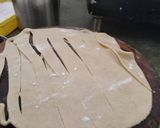 A picture of step 3 of Indo Chinese open paratha.