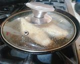 Foto del paso 3 de la receta: Pescado empanizado sin huevo
