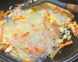 Foto langkah ke 2 dari resep Tumis Soun Sederhana (4 bahan saja!).