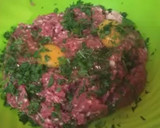 Foto del paso 1 de la receta: Albóndigas de ternera con nueces y aceitunas