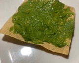 Foto del paso 3 de la receta: Tostadas de guacamole 🥑