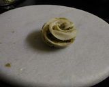 A picture of step 3 of Rose shaped veg momos.