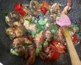 Foto langkah ke 5 dari resep Caramelized Butter Prawn.