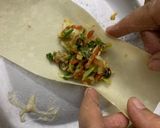 A picture of step 2 of Mini veggie roll.