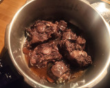 Foto del paso 5 de la receta: Timbal de rabo de toro y puré de patatas con crujiente de jamón