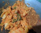 Foto langkah ke 6 dari resep Sambel goreng kentang dan rambak.
