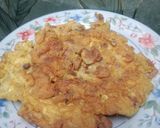 Foto langkah ke 3 dari resep Telur Dadar Isian Bacang.